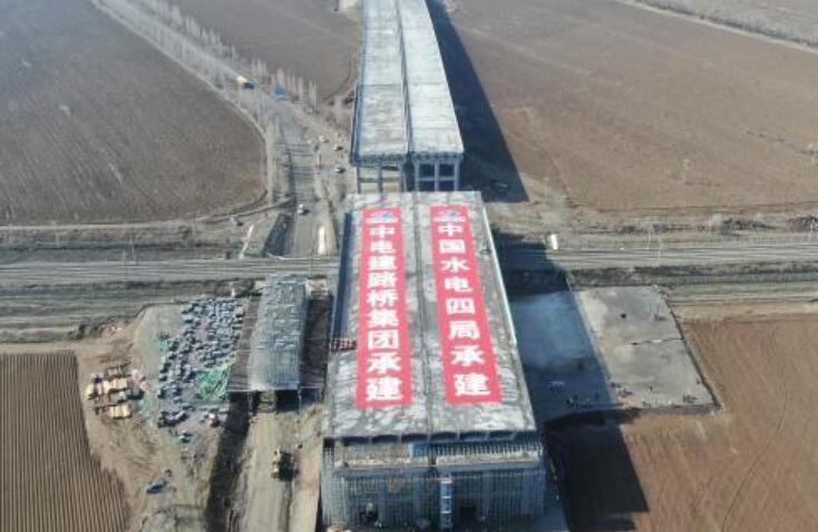 新疆單體最大、橋面最寬、重量最大的轉(zhuǎn)體橋成功轉(zhuǎn)體